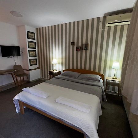 Holiday Belgrade Extérieur photo